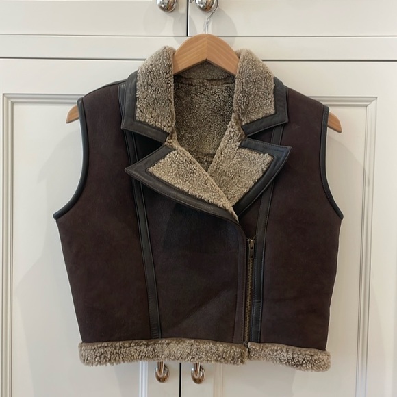 VAKKO Shearling Brown Zippered Vest—GORGEOUS!!Like New Condition—Size Small